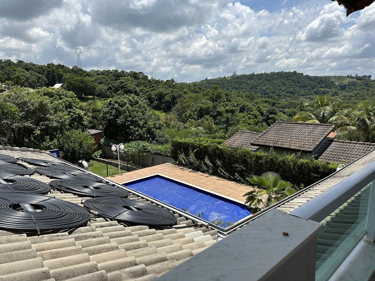 Sobrado 3 suítes e piscina a venda em Condomínio de Itupeva 