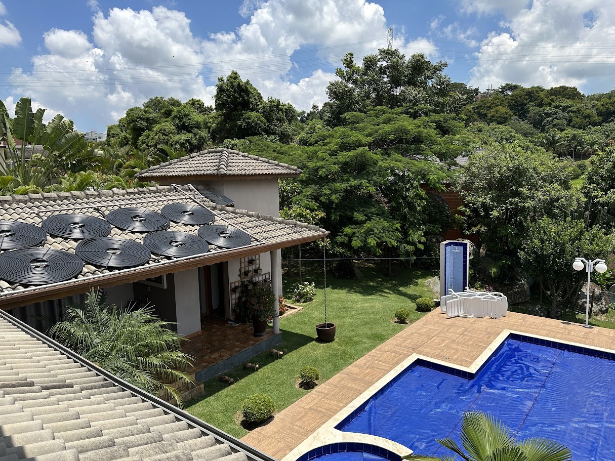 Sobrado 3 suítes e piscina a venda em Condomínio de Itupeva 