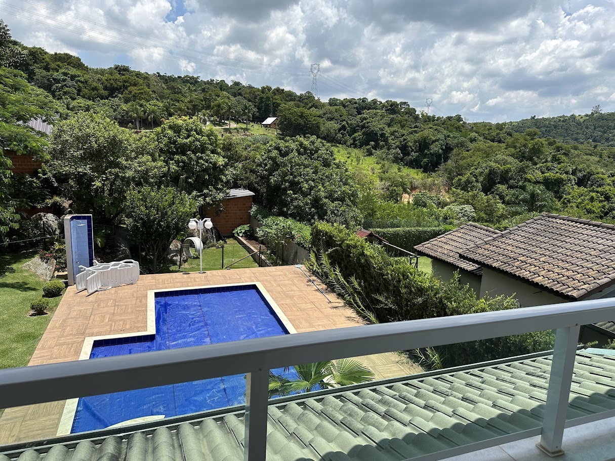 Sobrado 3 suítes e piscina a venda em Condomínio de Itupeva 