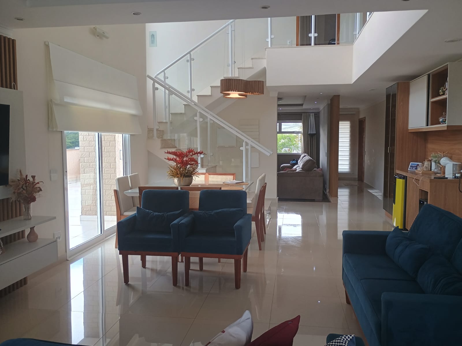 Casa Alto Padrão com Piscina, 4 Dormitórios e Vista Panorâmica em Itupeva!