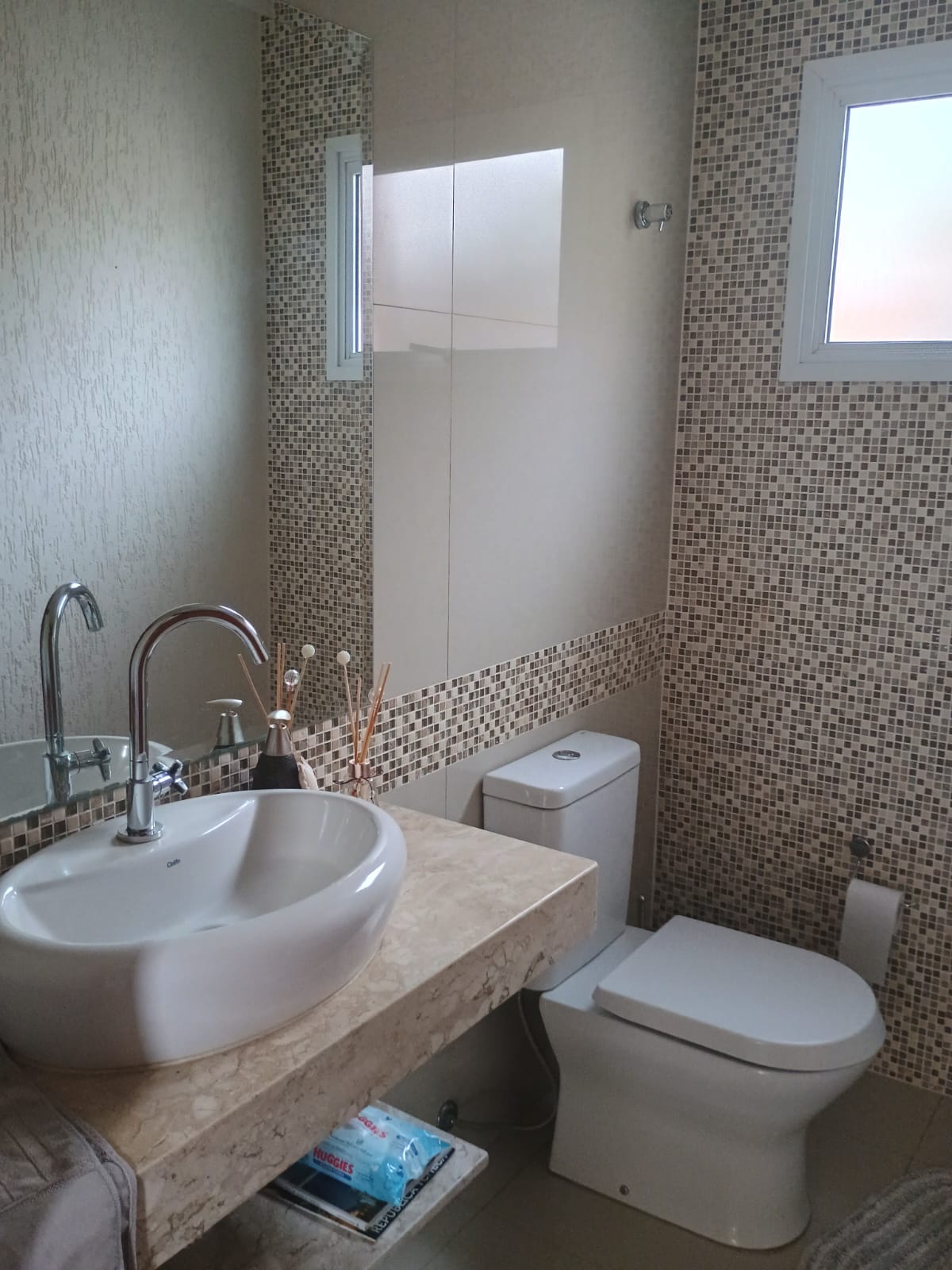 Casa Alto Padrão com Piscina, 4 Dormitórios e Vista Panorâmica em Itupeva!