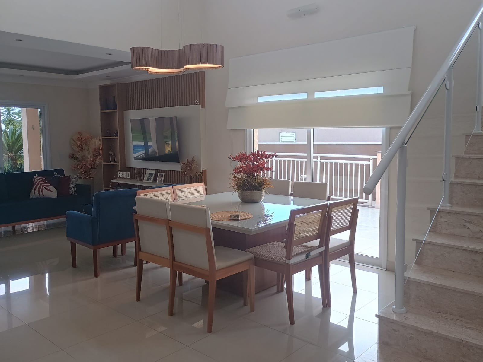 Casa Alto Padrão com Piscina, 4 Dormitórios e Vista Panorâmica em Itupeva!
