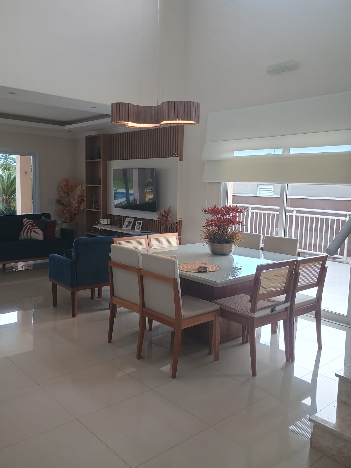 Casa Alto Padrão com Piscina, 4 Dormitórios e Vista Panorâmica em Itupeva!
