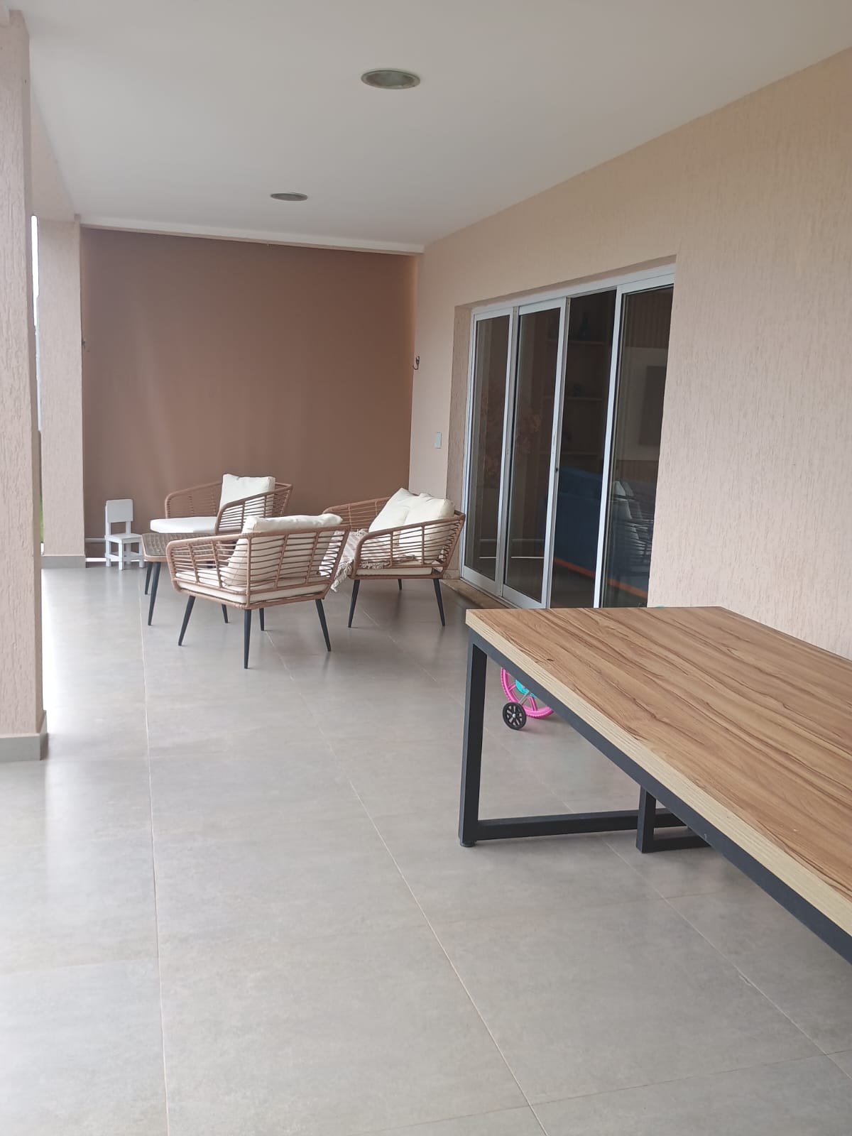 Casa Alto Padrão com Piscina, 4 Dormitórios e Vista Panorâmica em Itupeva!