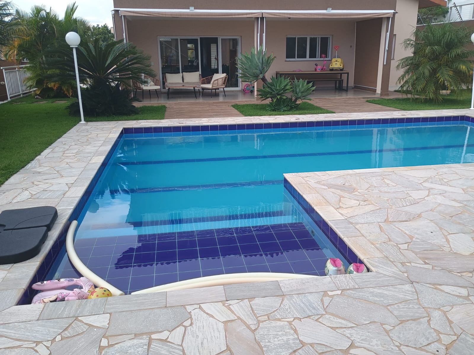 Casa Alto Padrão com Piscina, 4 Dormitórios e Vista Panorâmica em Itupeva!