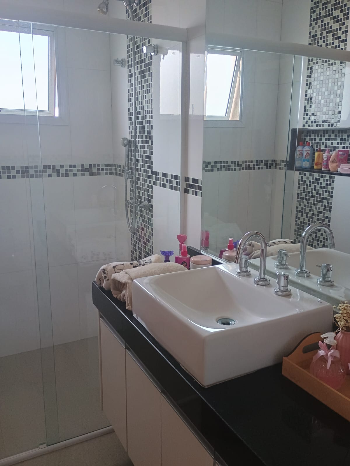 Casa Alto Padrão com Piscina, 4 Dormitórios e Vista Panorâmica em Itupeva!