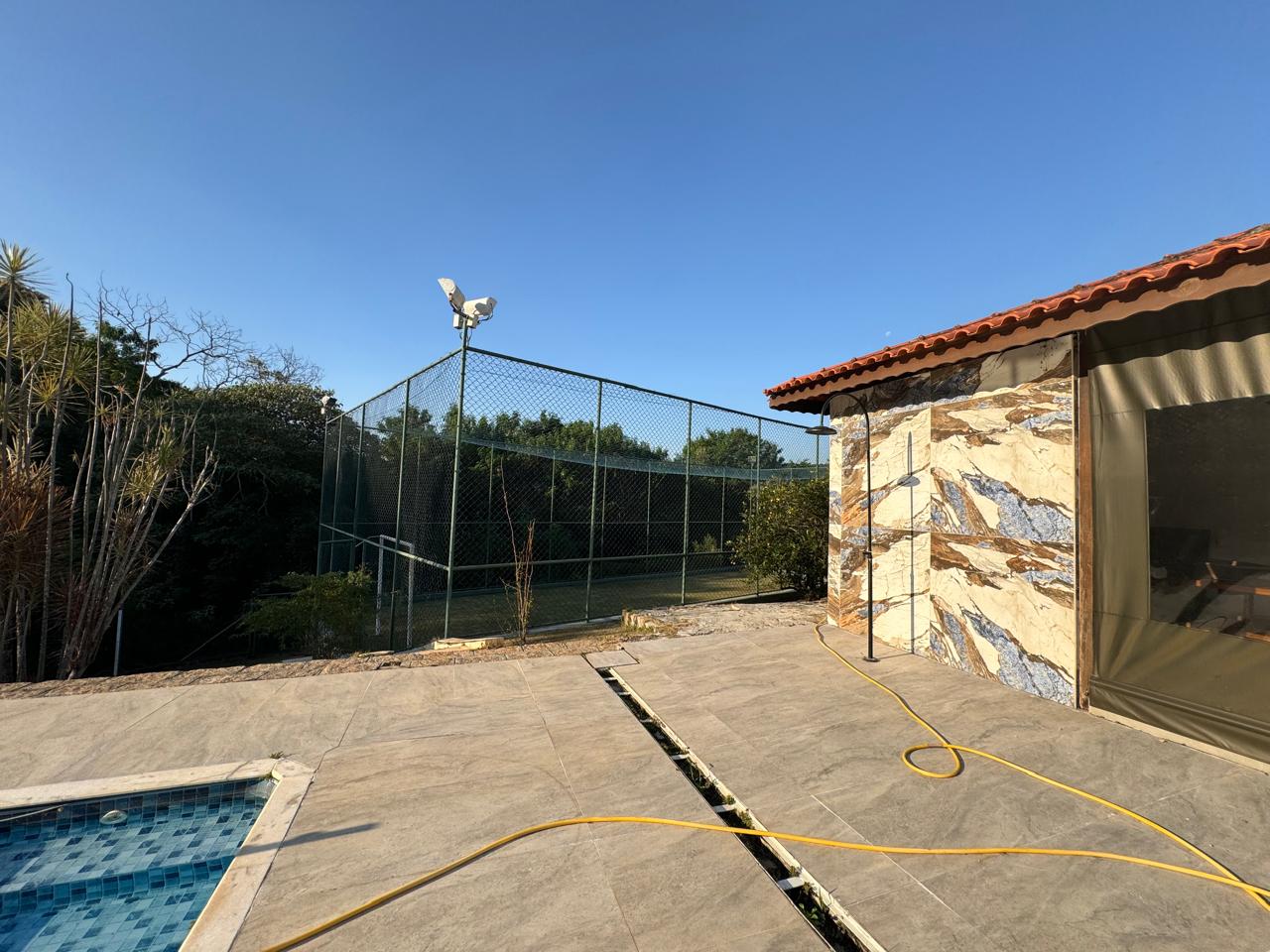 Casa com 4 dormitórios e piscina a venda no Condomínio Horizonte Azul 2