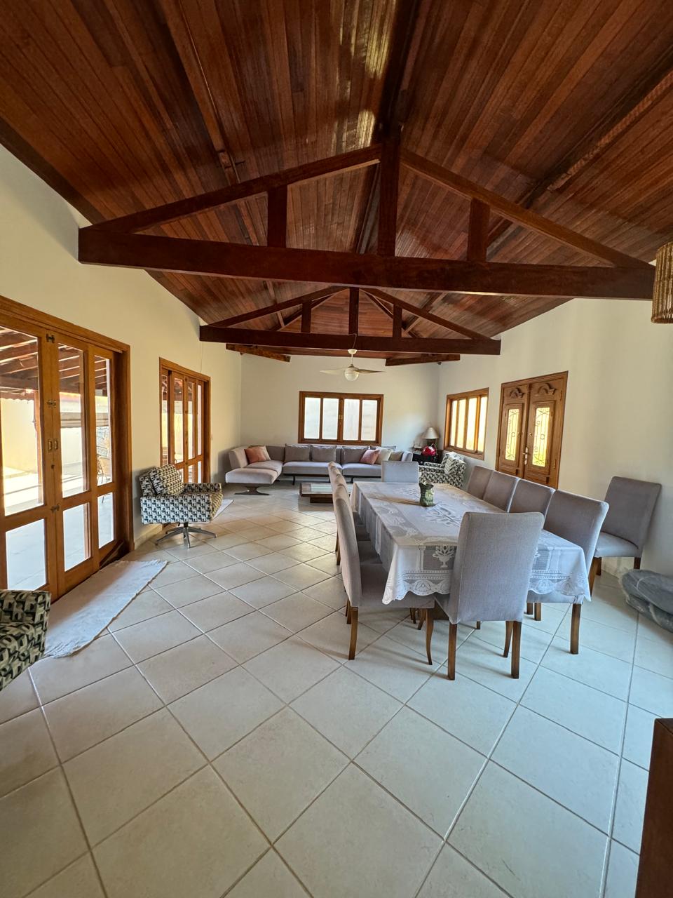 Casa com 4 dormitórios e piscina a venda no Condomínio Horizonte Azul 2