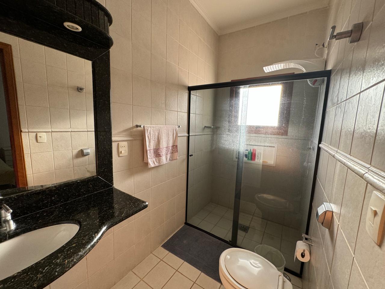 Casa com 4 dormitórios e piscina a venda no Condomínio Horizonte Azul 2