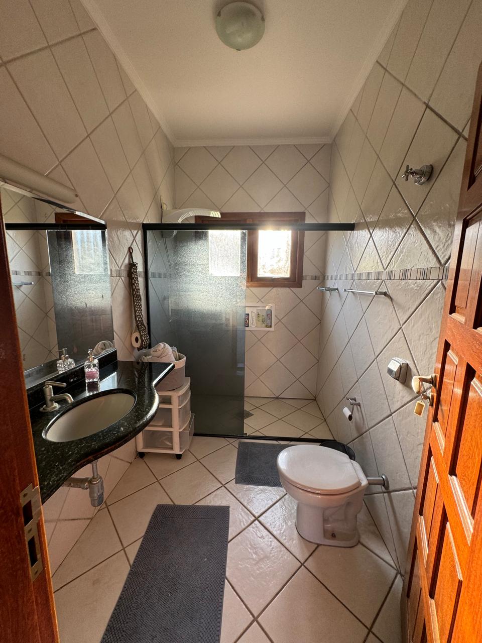 Casa com 4 dormitórios e piscina a venda no Condomínio Horizonte Azul 2