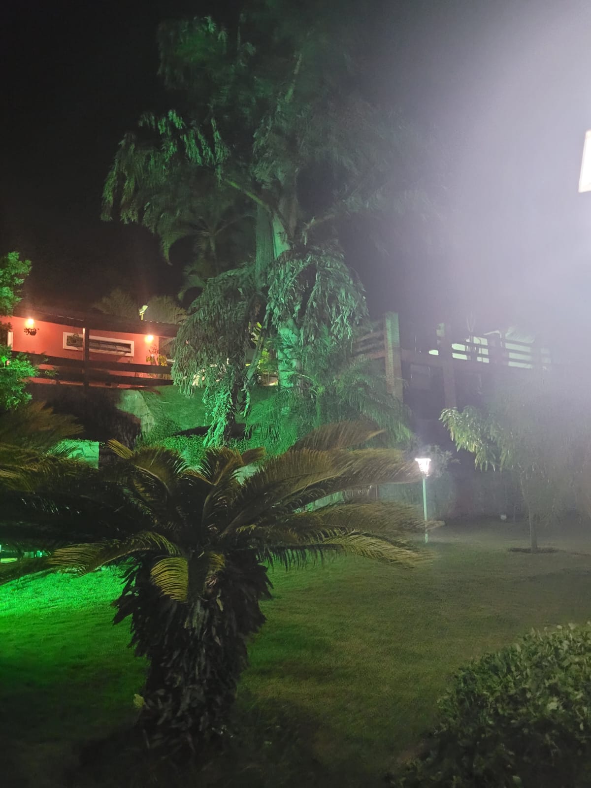 Casa Térrea com 3 dormitórios e Piscina a Venda no Condomínio Jardim do Ribeirão I