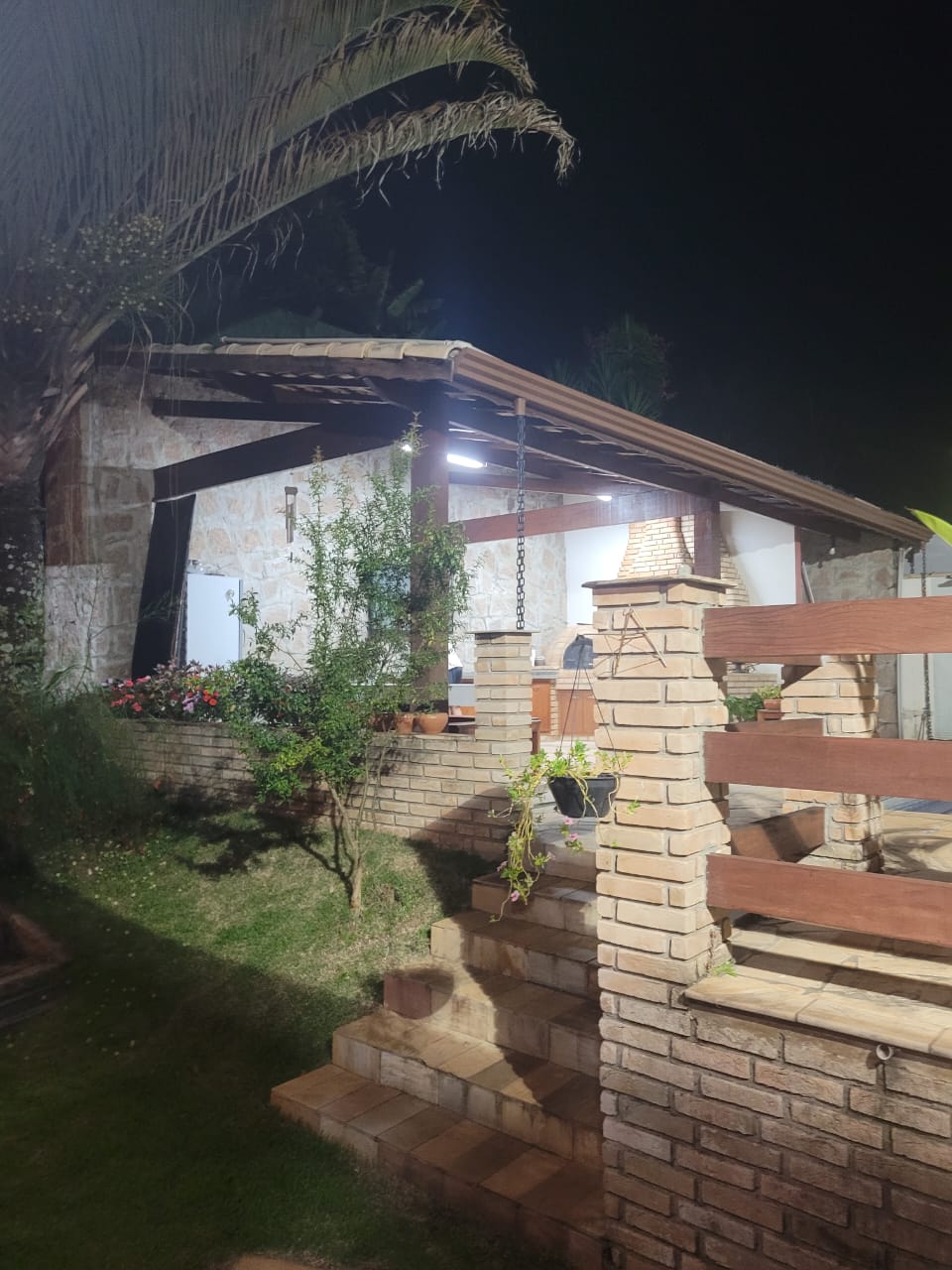 Casa Térrea com 3 dormitórios e Piscina a Venda no Condomínio Jardim do Ribeirão I
