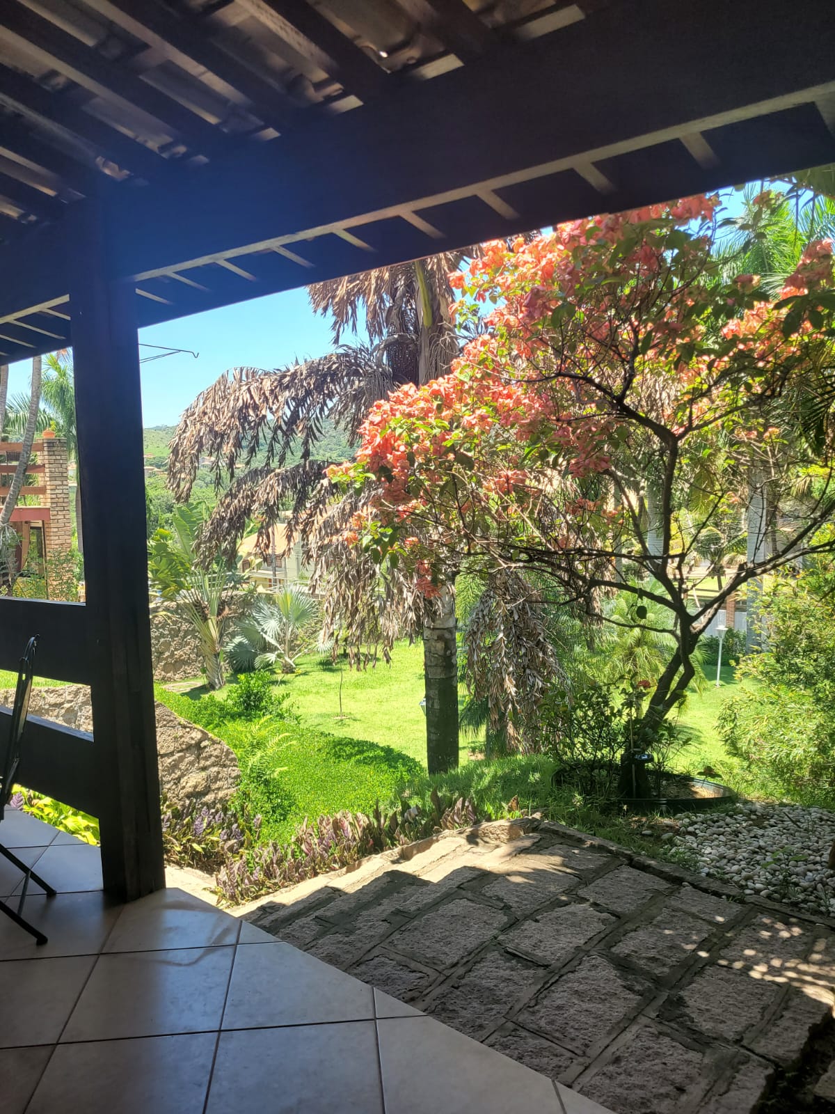 Casa Térrea com 3 dormitórios e Piscina a Venda no Condomínio Jardim do Ribeirão I
