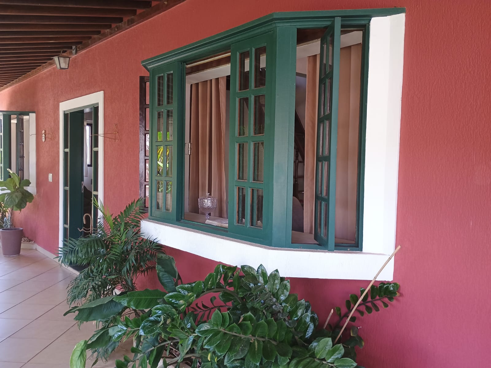Casa Térrea com 3 dormitórios e Piscina a Venda no Condomínio Jardim do Ribeirão I