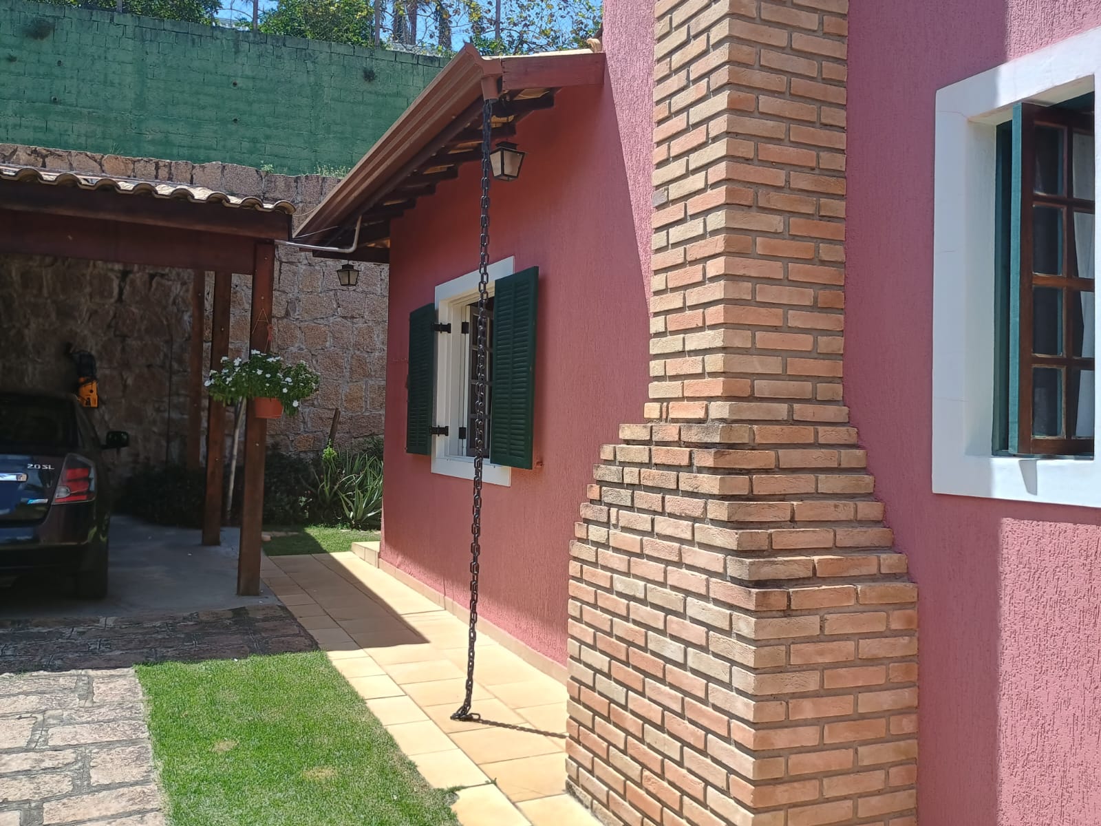 Casa Térrea com 3 dormitórios e Piscina a Venda no Condomínio Jardim do Ribeirão I