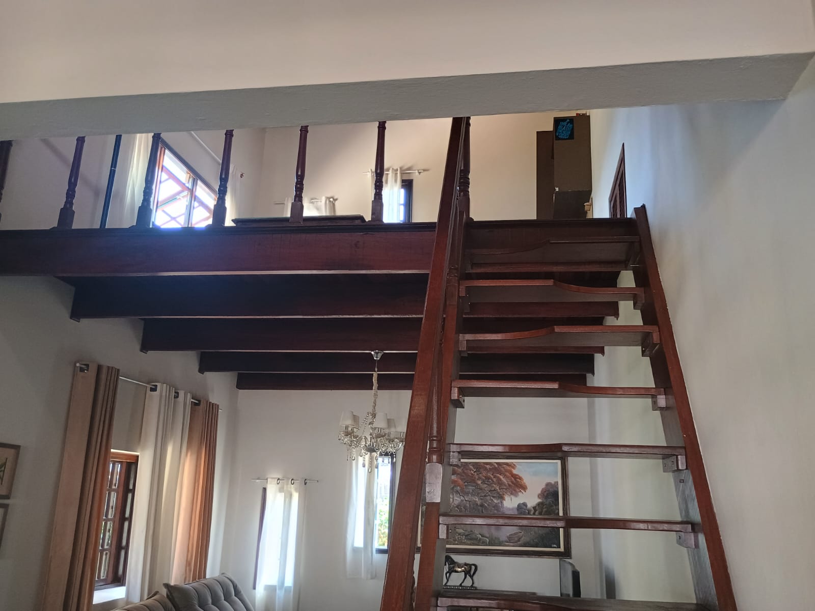 Casa Térrea com 3 dormitórios e Piscina a Venda no Condomínio Jardim do Ribeirão I