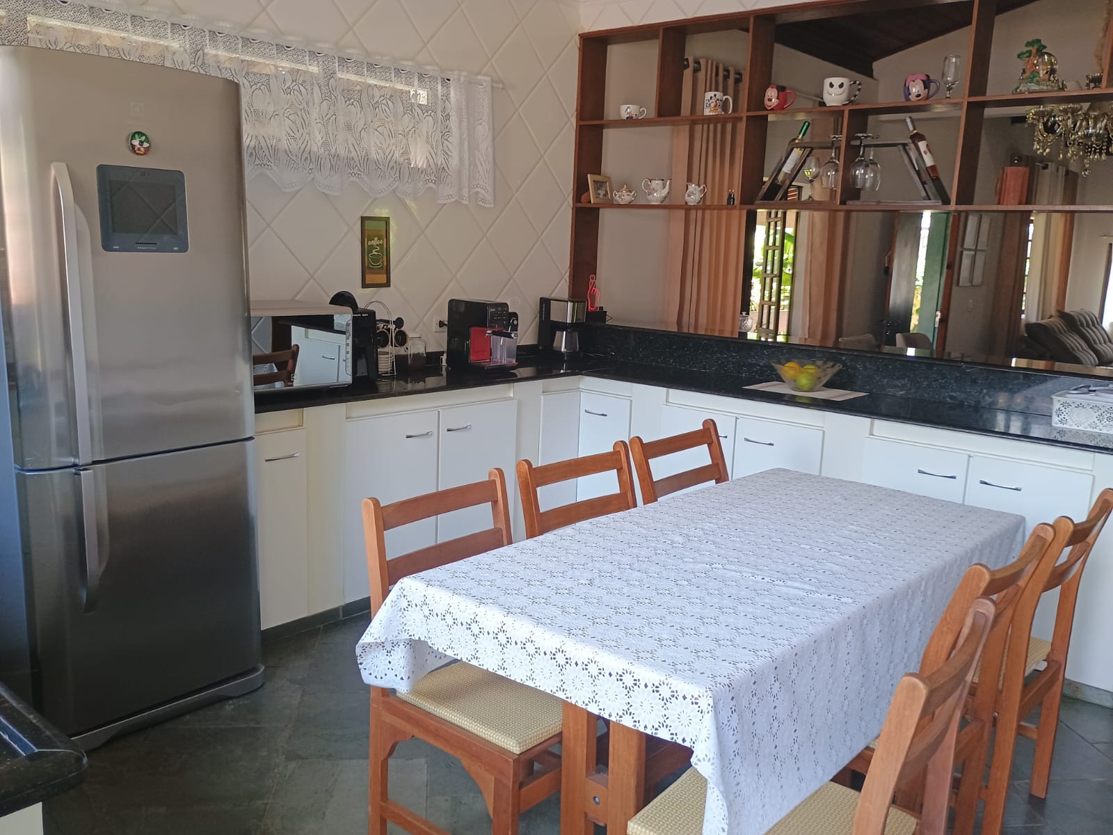 Casa Térrea com 3 dormitórios e Piscina a Venda no Condomínio Jardim do Ribeirão I