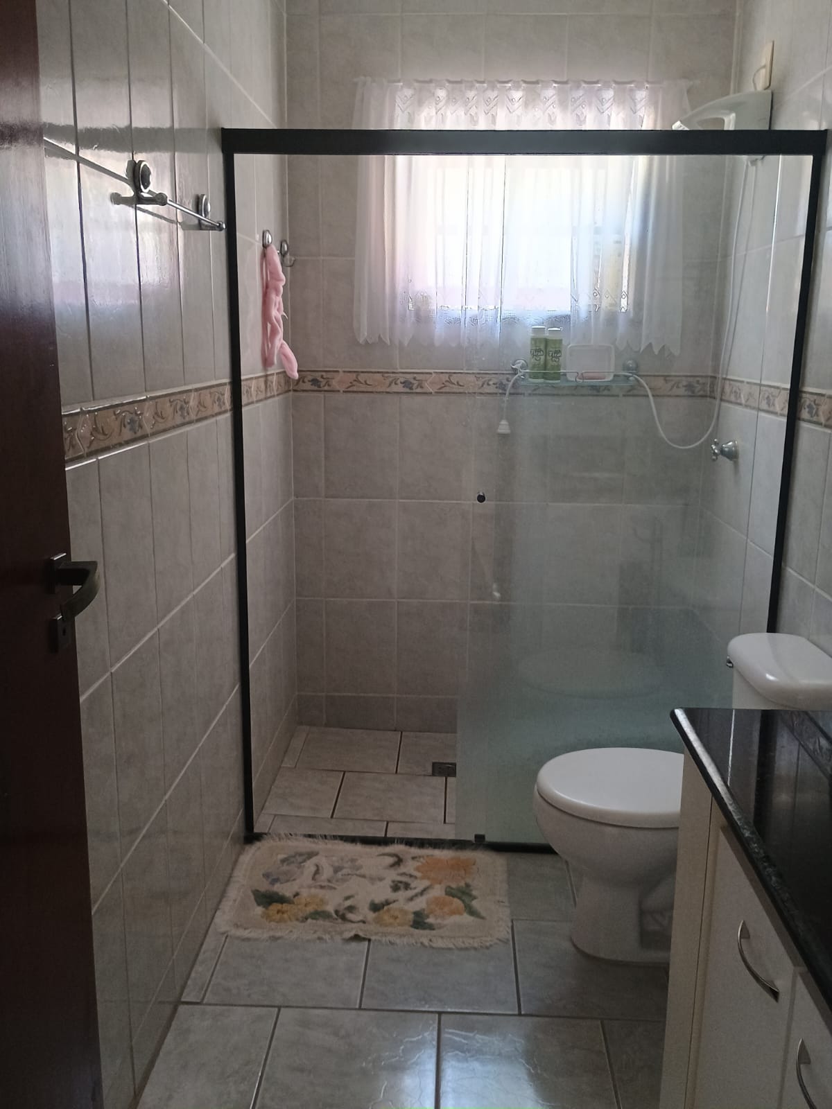 Casa Térrea com 3 dormitórios e Piscina a Venda no Condomínio Jardim do Ribeirão I