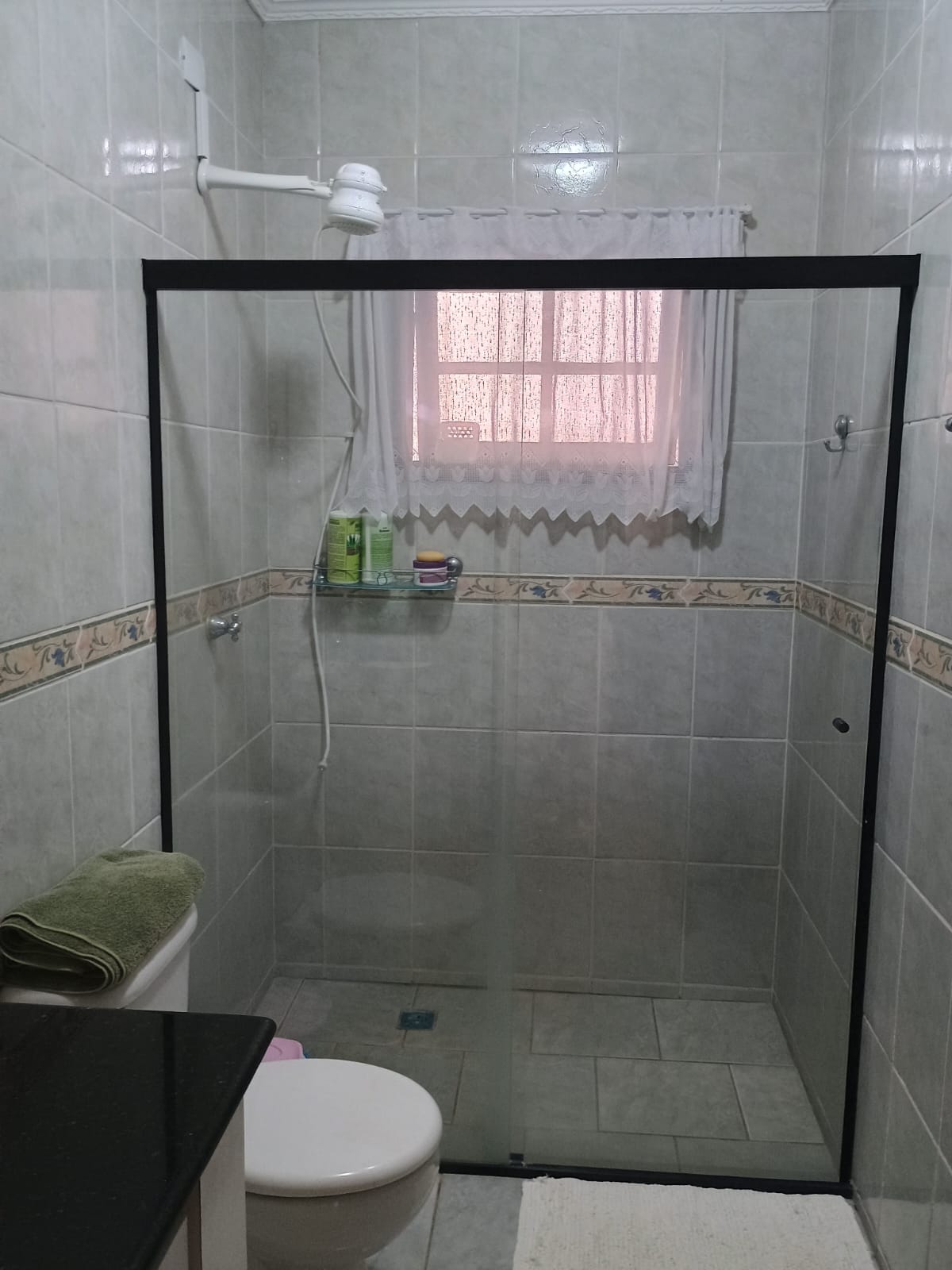 Casa Térrea com 3 dormitórios e Piscina a Venda no Condomínio Jardim do Ribeirão I