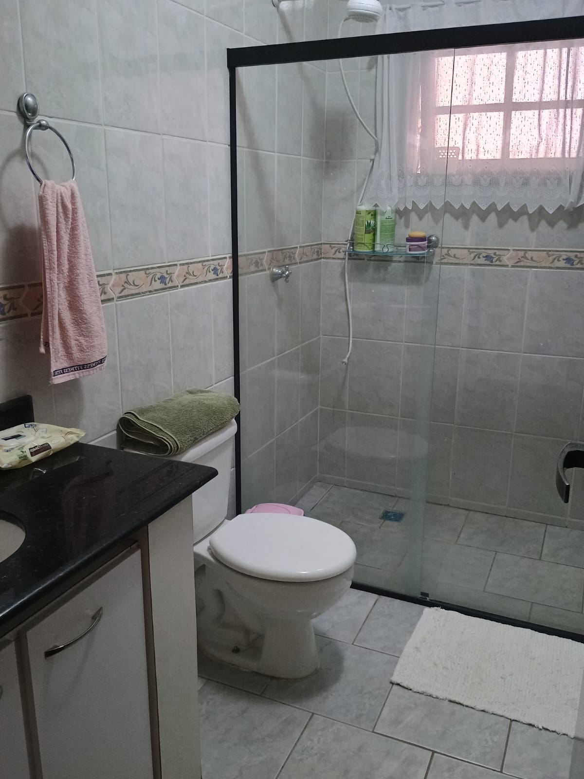 Casa Térrea com 3 dormitórios e Piscina a Venda no Condomínio Jardim do Ribeirão I