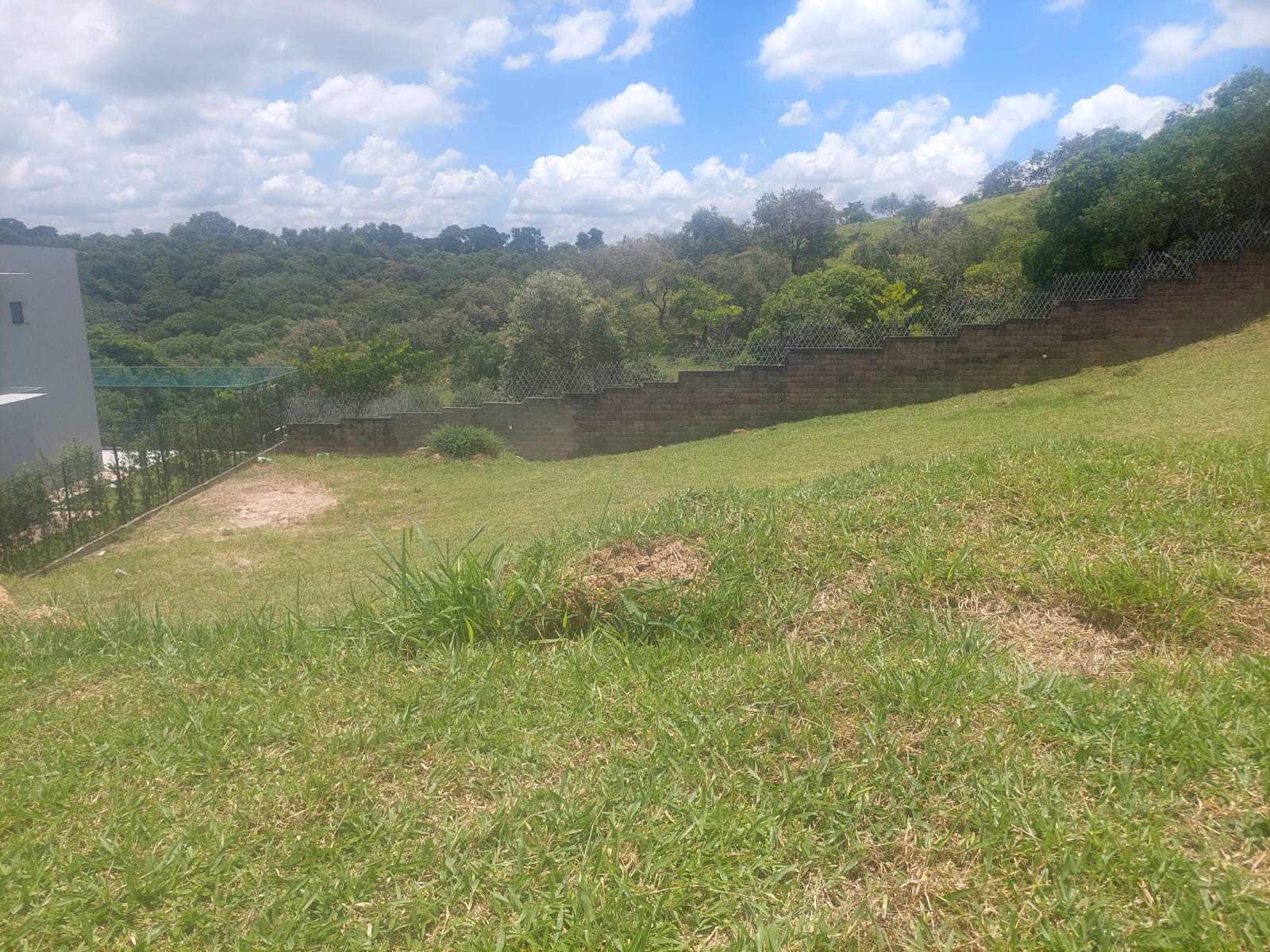 Terreno de 1.146m² com fundos para reserva no Montes Claros, Itupeva!