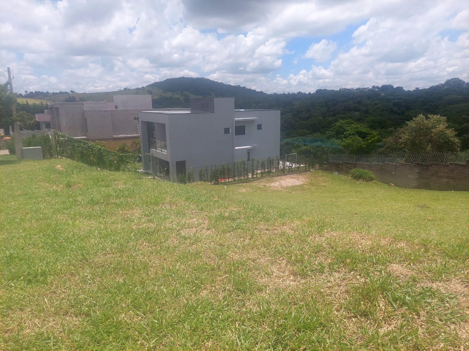 Terreno de 1.146m² com fundos para reserva no Montes Claros, Itupeva!