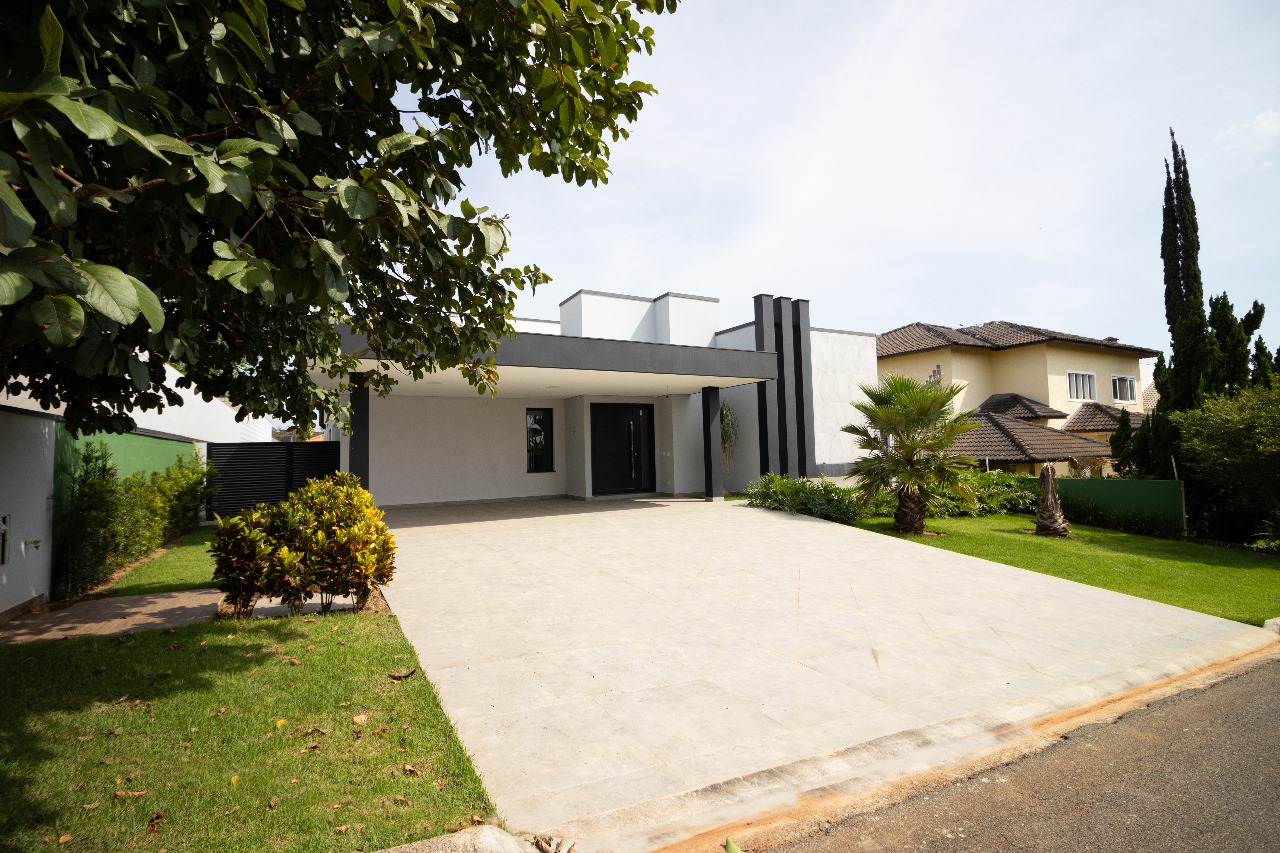 Casa Térrea com 4 suítes a venda no Residencial dos Lagos em Itupeva-SP 