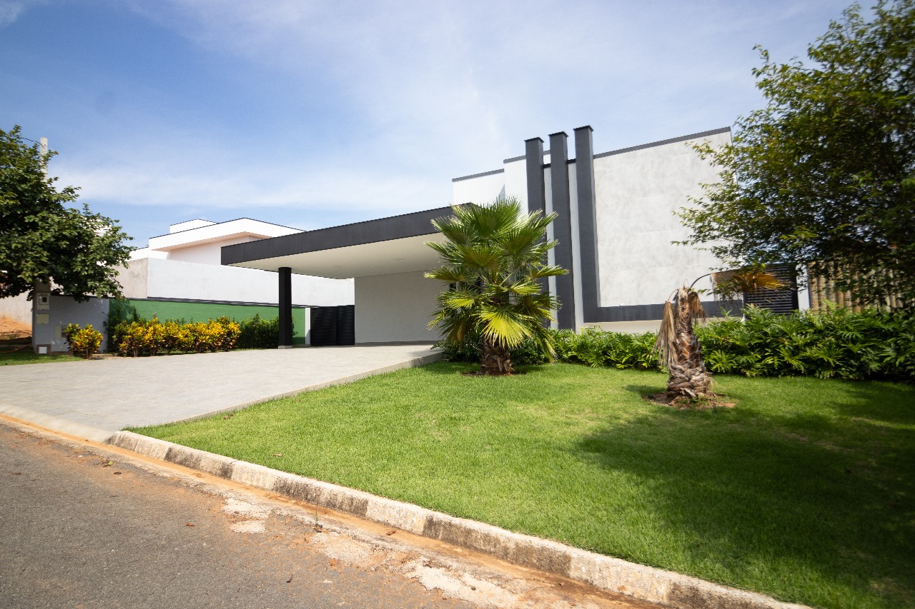Casa Térrea com 4 suítes a venda no Residencial dos Lagos em Itupeva-SP 
