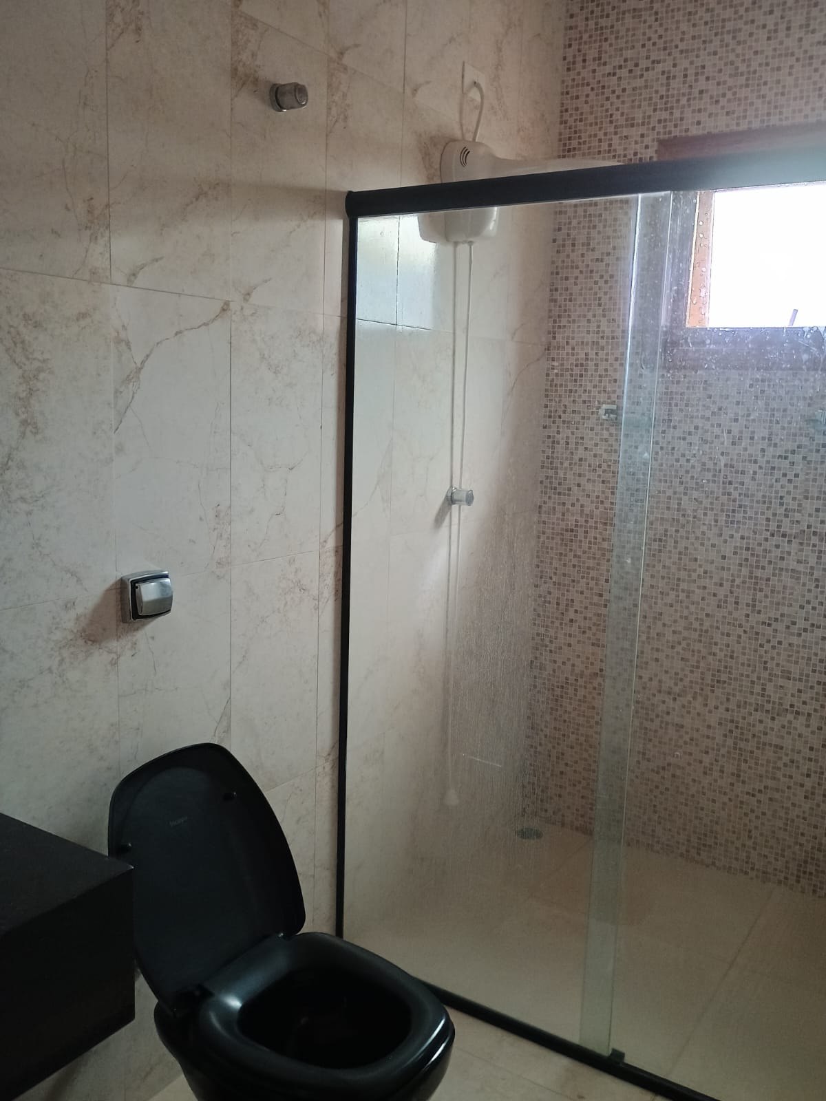 Casa com Vista Panorâmica, Piscina e Espaço Gourmet no Horizonte Azul 1!