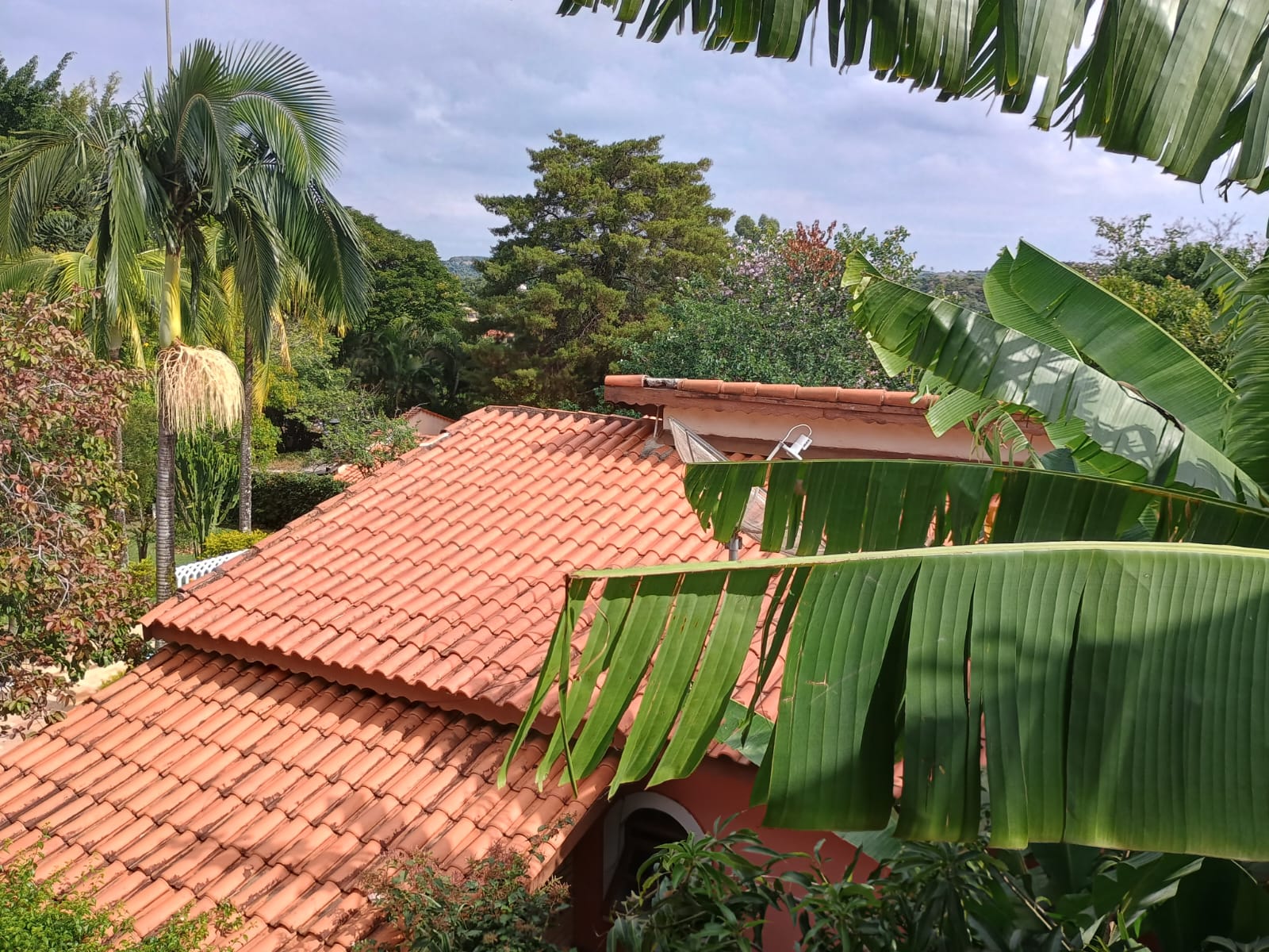 Casa com Vista Panorâmica, Piscina e Espaço Gourmet no Horizonte Azul 1!