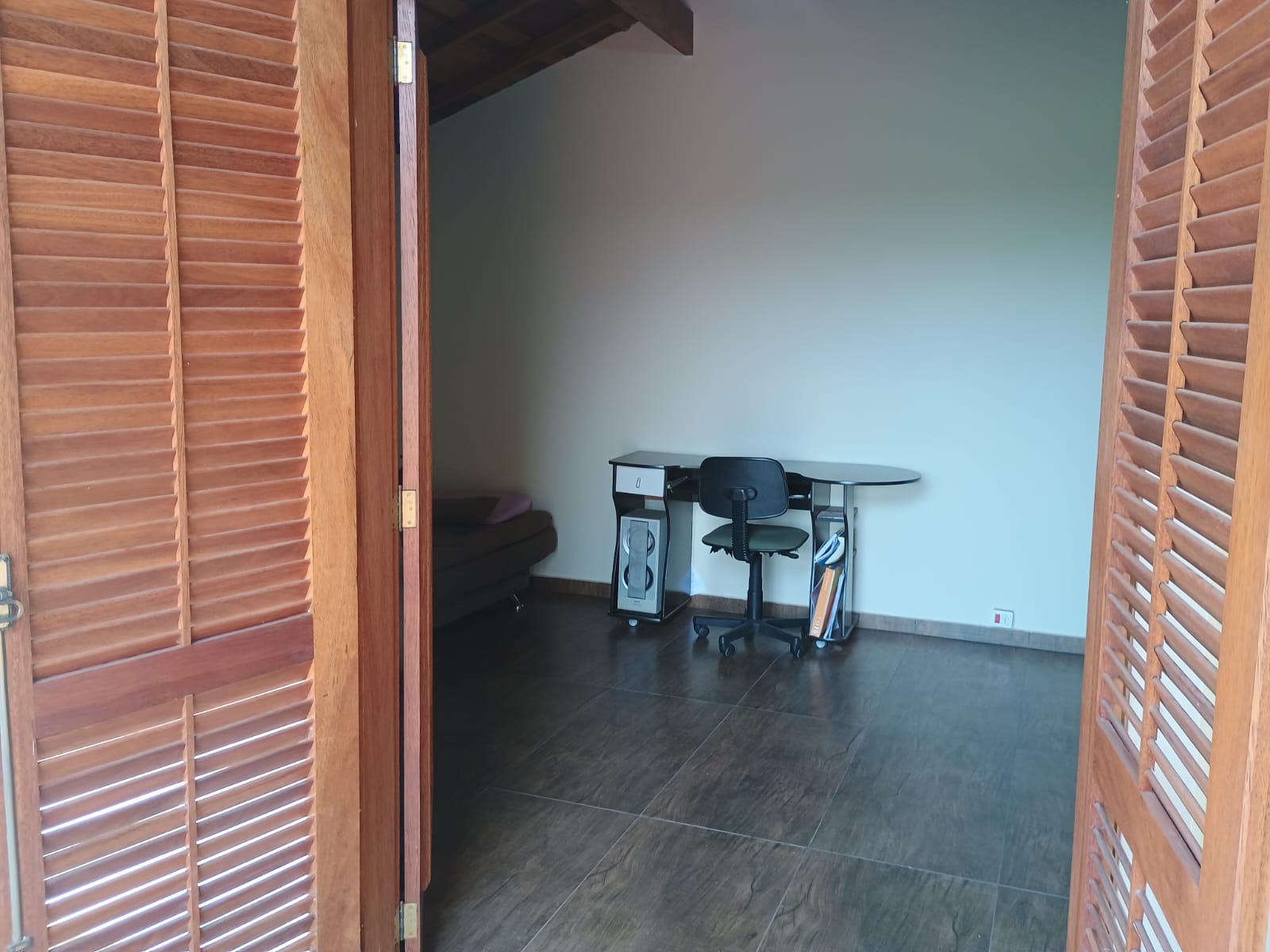 Casa com Vista Panorâmica, Piscina e Espaço Gourmet no Horizonte Azul 1!