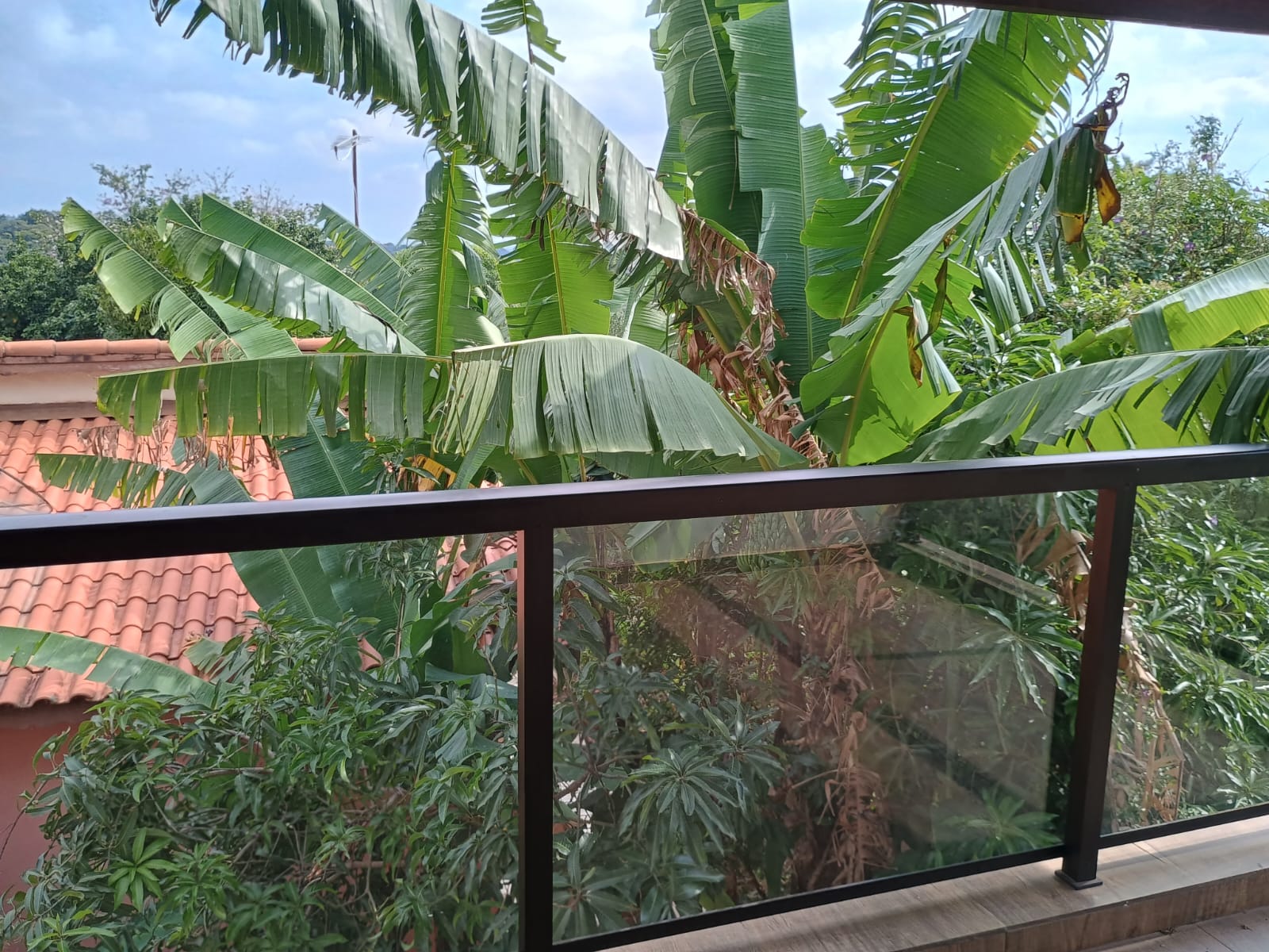 Casa com Vista Panorâmica, Piscina e Espaço Gourmet no Horizonte Azul 1!