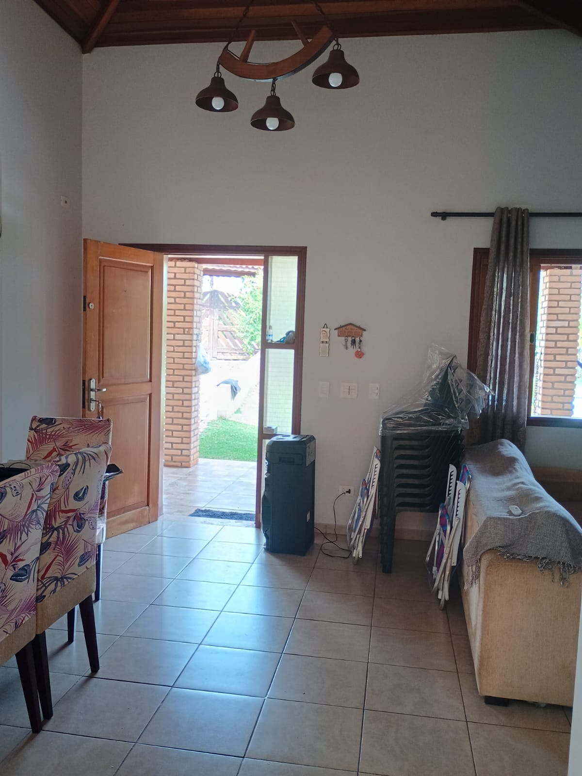 Casa com Vista Panorâmica, Piscina e Espaço Gourmet no Horizonte Azul 1!
