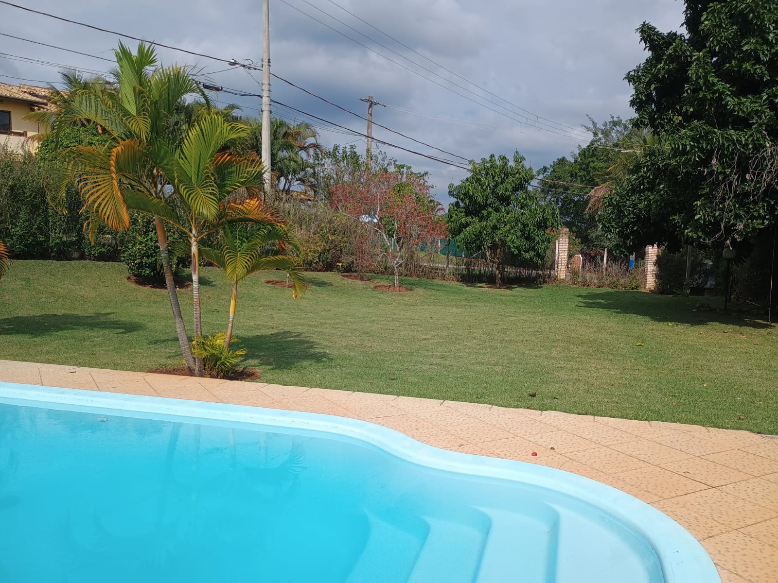 Casa com Vista Panorâmica, Piscina e Espaço Gourmet no Horizonte Azul 1!