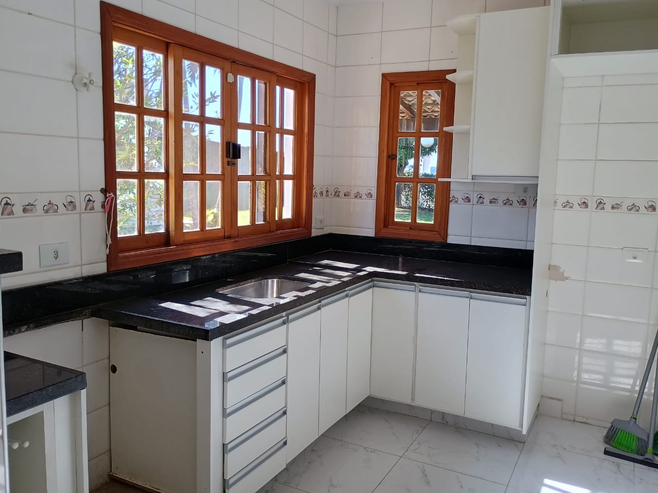 Casa Térrea com 3 dormitórios a venda no Condomínio Horizonte Azul 1