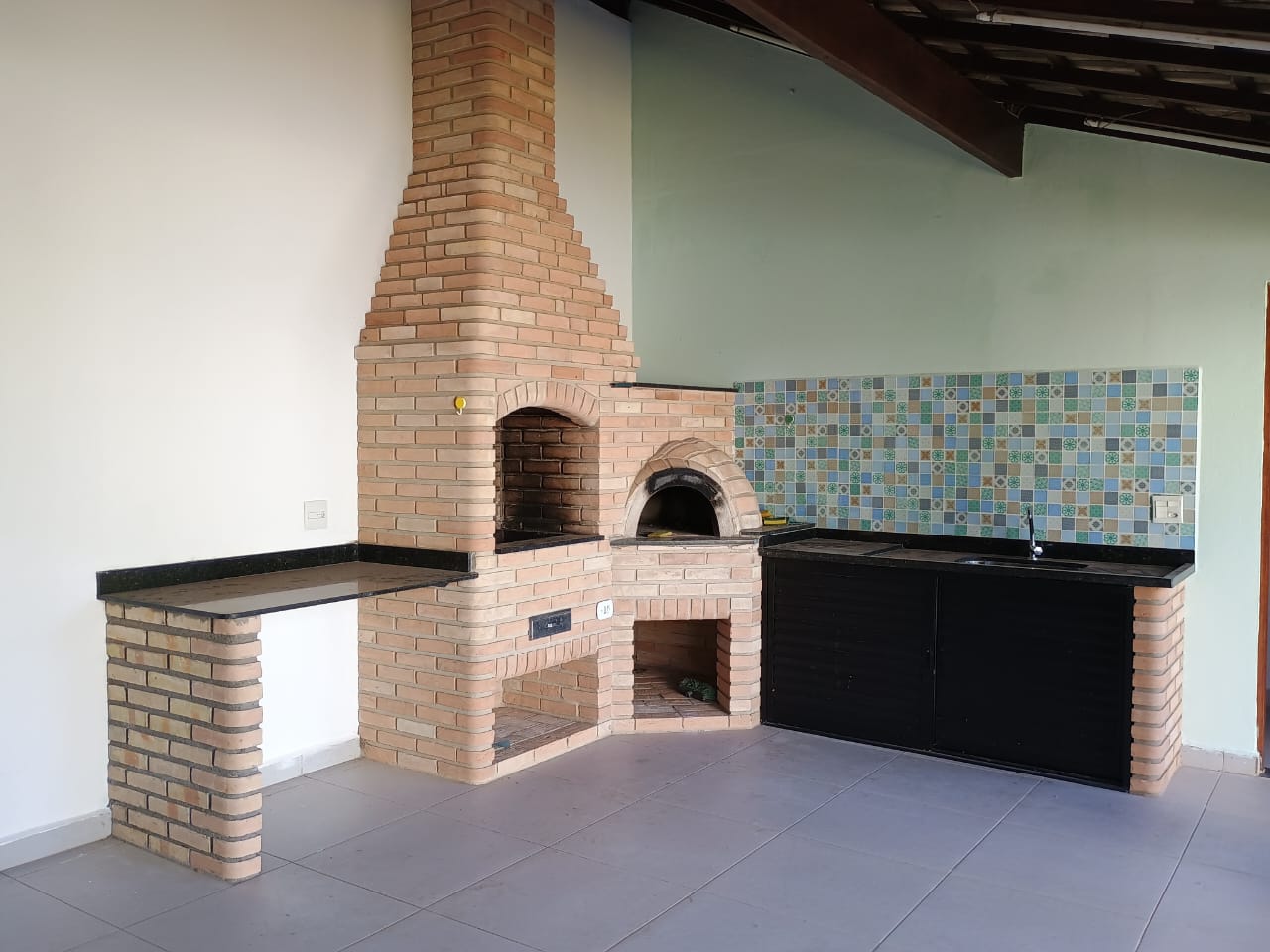 Casa Térrea com 3 dormitórios a venda no Condomínio Horizonte Azul 1