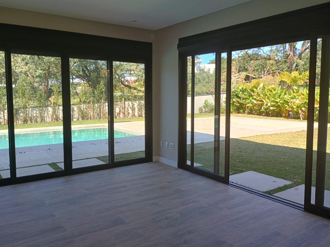 Casa Térrea 4 suítes a venda no Fazenda Serra Azul em Itupeva-SP