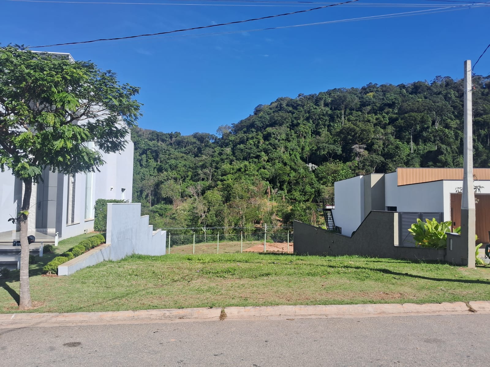 Terreno a Venda no Condomínio Ibi Aram 2 em Itupeva-SP