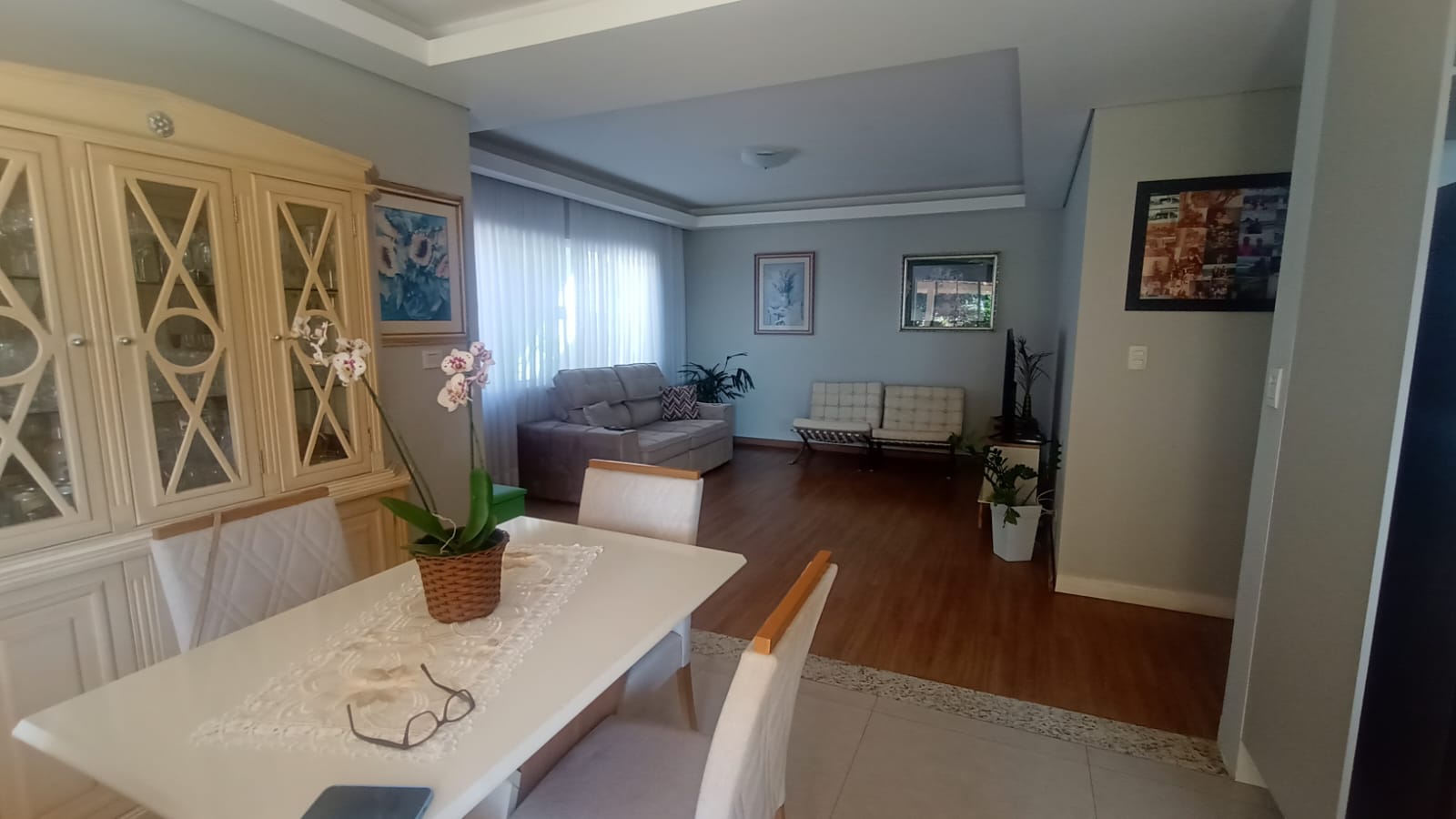 Casa Térrea com Piscina a Venda em Condomínio de Itupeva -SP