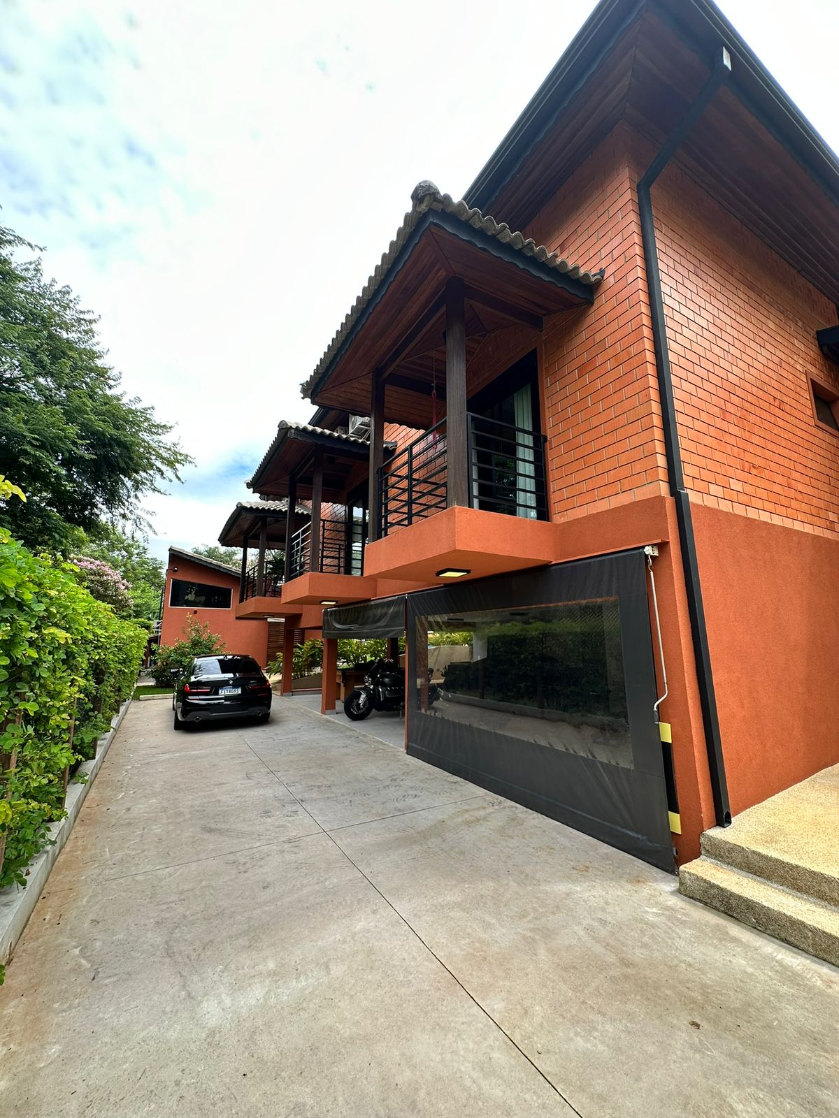 Casa Térrea Alto Padrão com 4 suítes a venda Condomínio Horizonte Azul 1