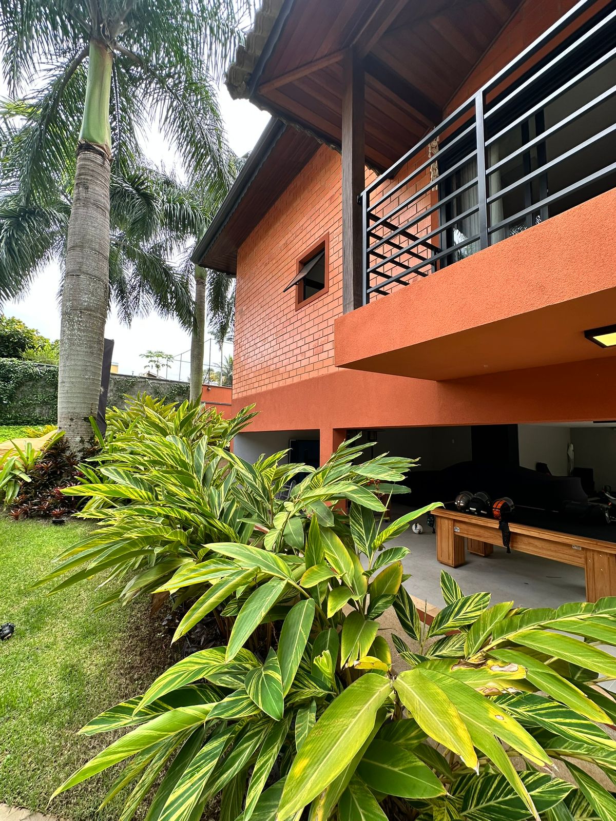 Casa Térrea Alto Padrão com 4 suítes a venda Condomínio Horizonte Azul 1
