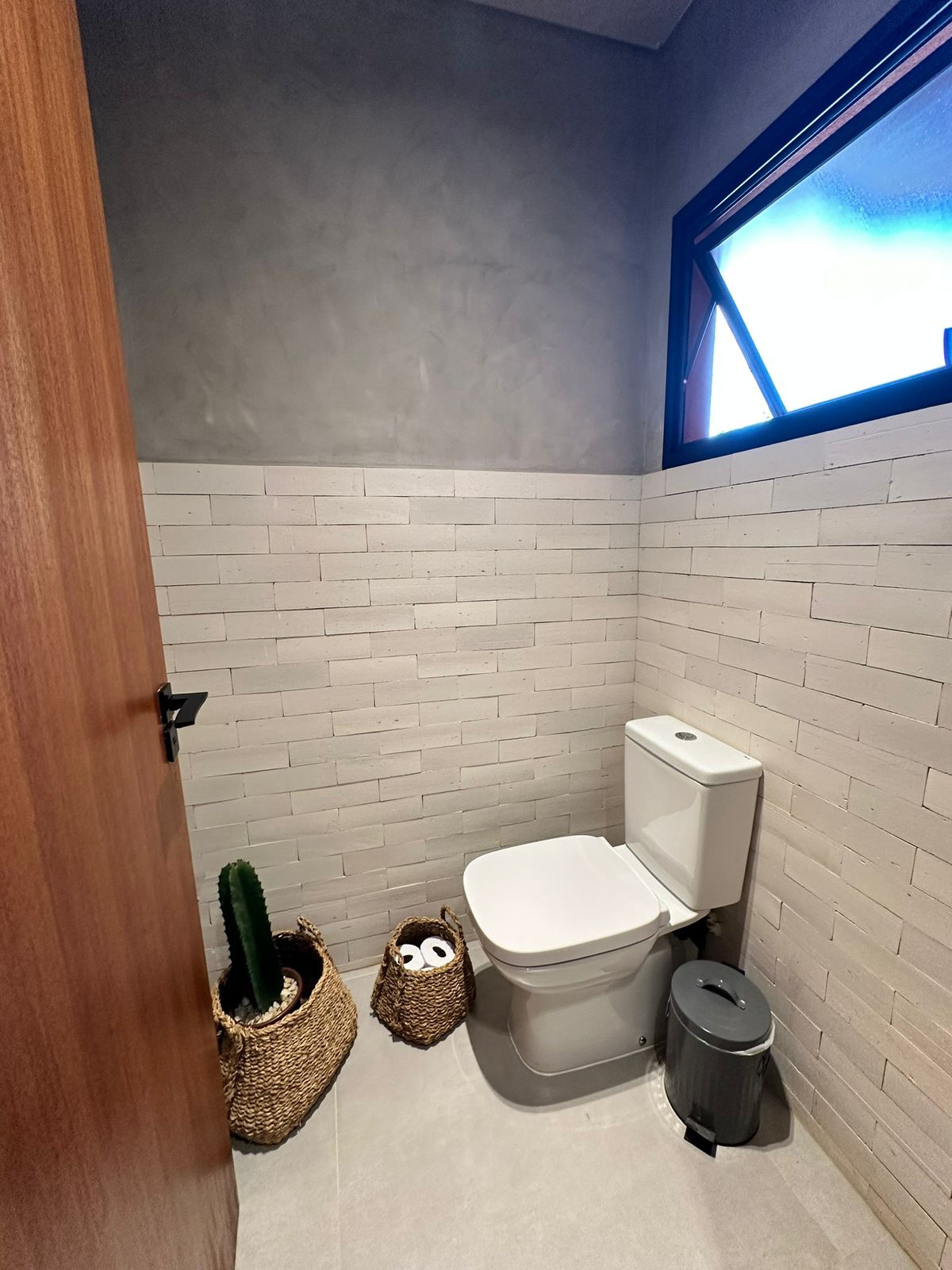 Casa Térrea Alto Padrão com 4 suítes a venda Condomínio Horizonte Azul 1