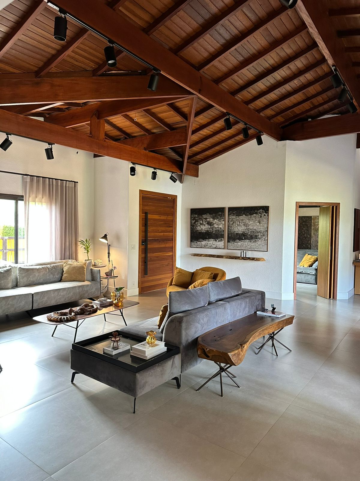 Casa Térrea Alto Padrão com 4 suítes a venda Condomínio Horizonte Azul 1