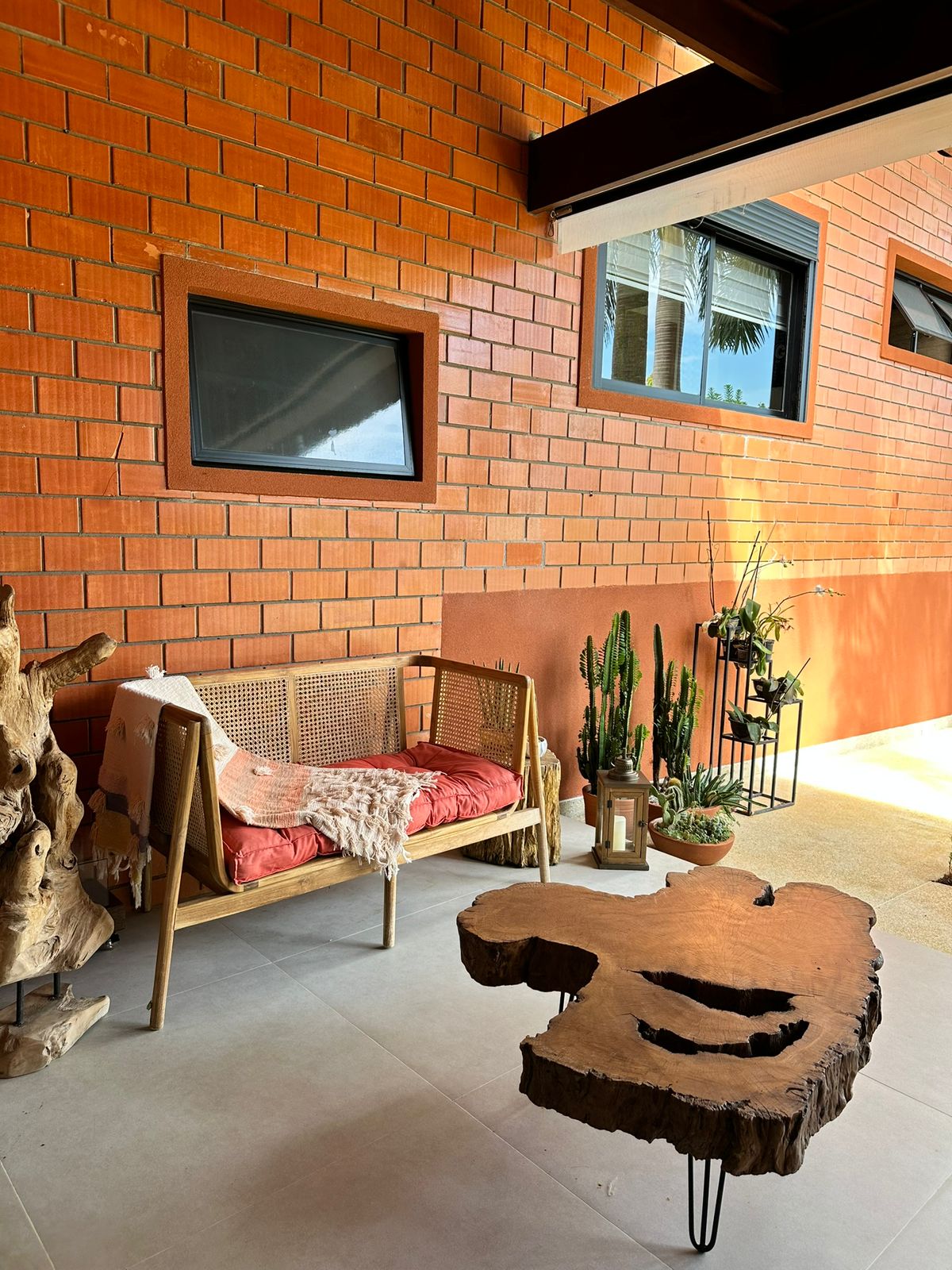 Casa Térrea Alto Padrão com 4 suítes a venda Condomínio Horizonte Azul 1