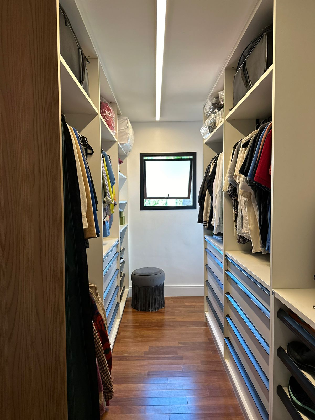 Casa Térrea Alto Padrão com 4 suítes a venda Condomínio Horizonte Azul 1