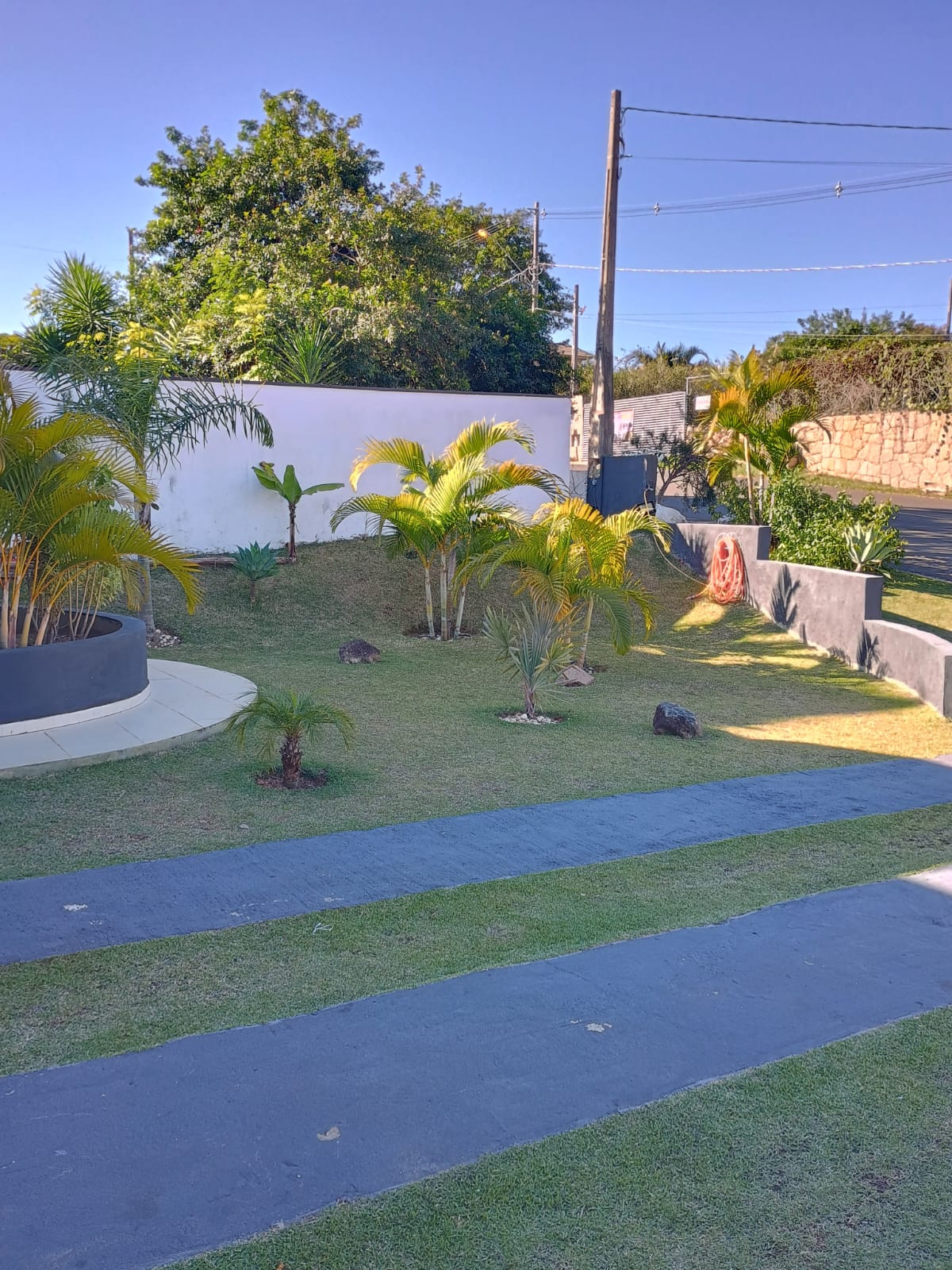 Casa de alto padrão com vista panorâmica no Horizonte Azul 2