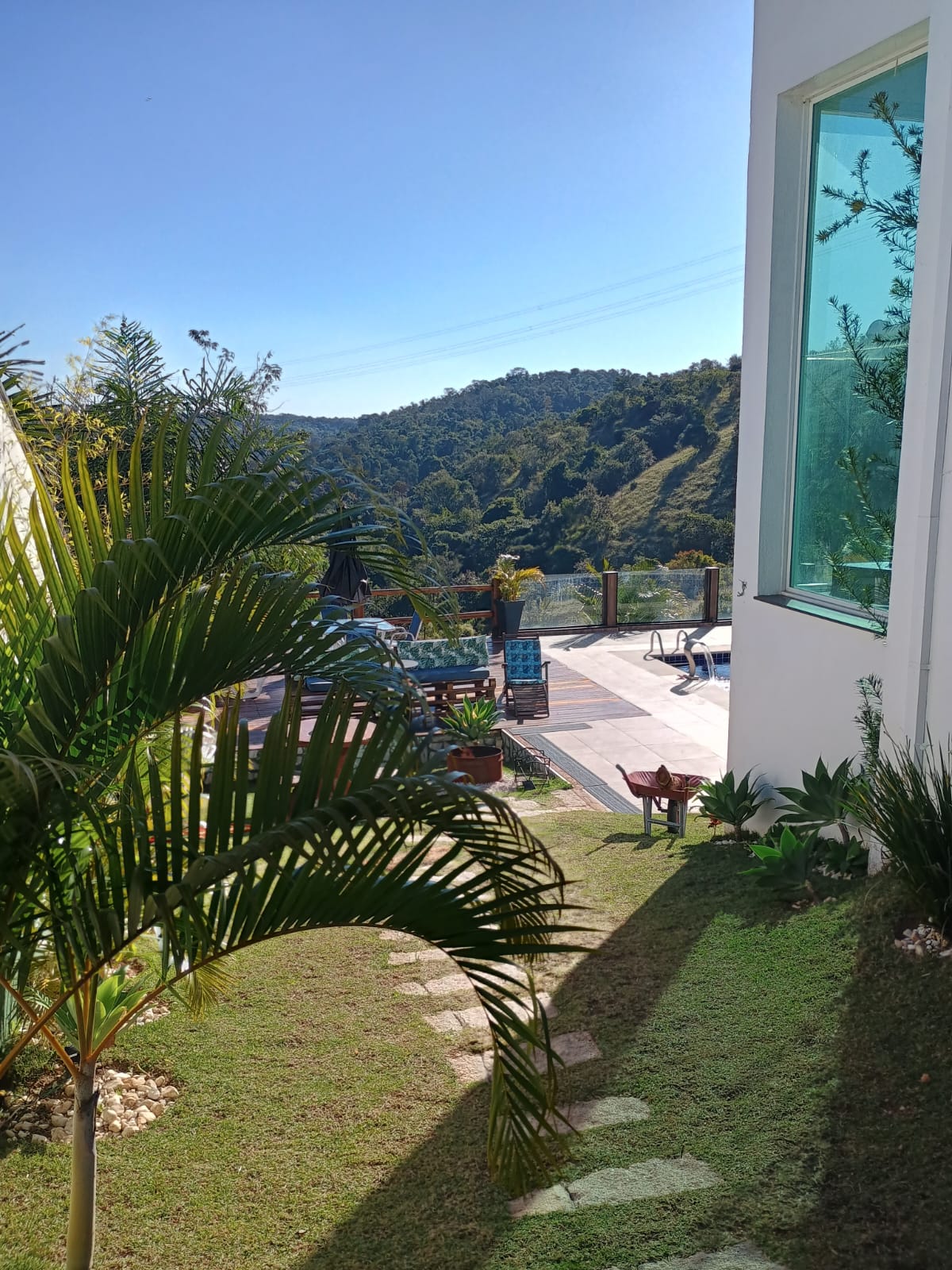 Casa de alto padrão com vista panorâmica no Horizonte Azul 2