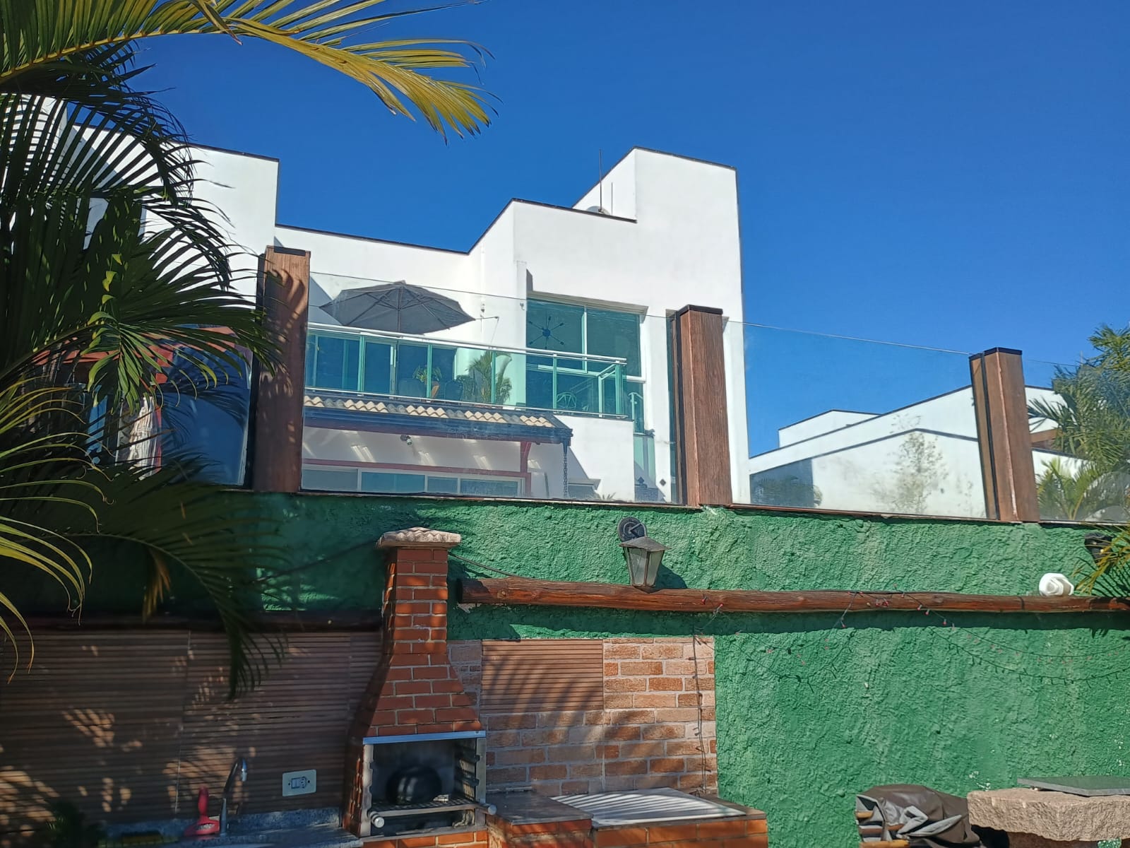 Casa de alto padrão com vista panorâmica no Horizonte Azul 2