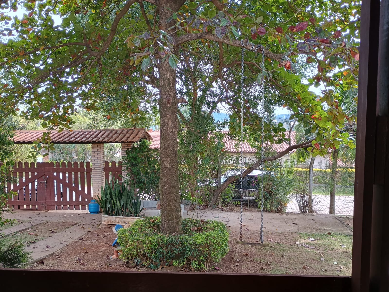 Casa em estilo rústica com piscina no São José do Ribeirão 