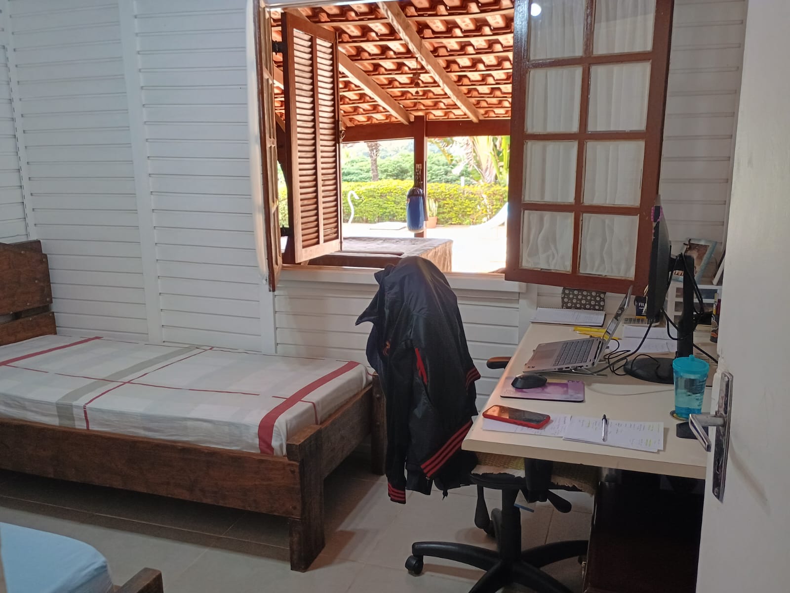 Casa em estilo rústica com piscina no São José do Ribeirão 